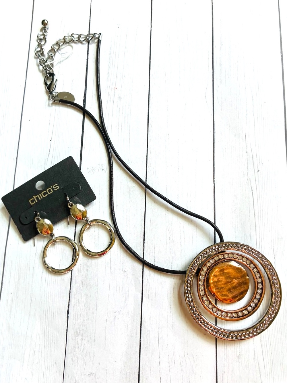 New NWT Chico's Silver Copper Rhinestone Circle Pendant Necklace Earrings Set